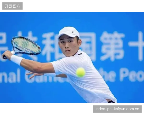 商竣程与布云朝克特领衔中国男网出战法网正赛，期待他们能在罗兰·加洛斯取得突破。
